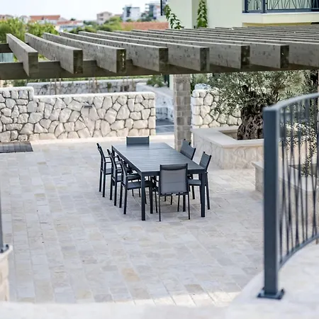 Apartman Luxury Nala By Interhome Sevid