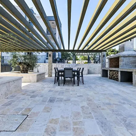 Appartement Luxury Nala By Interhome